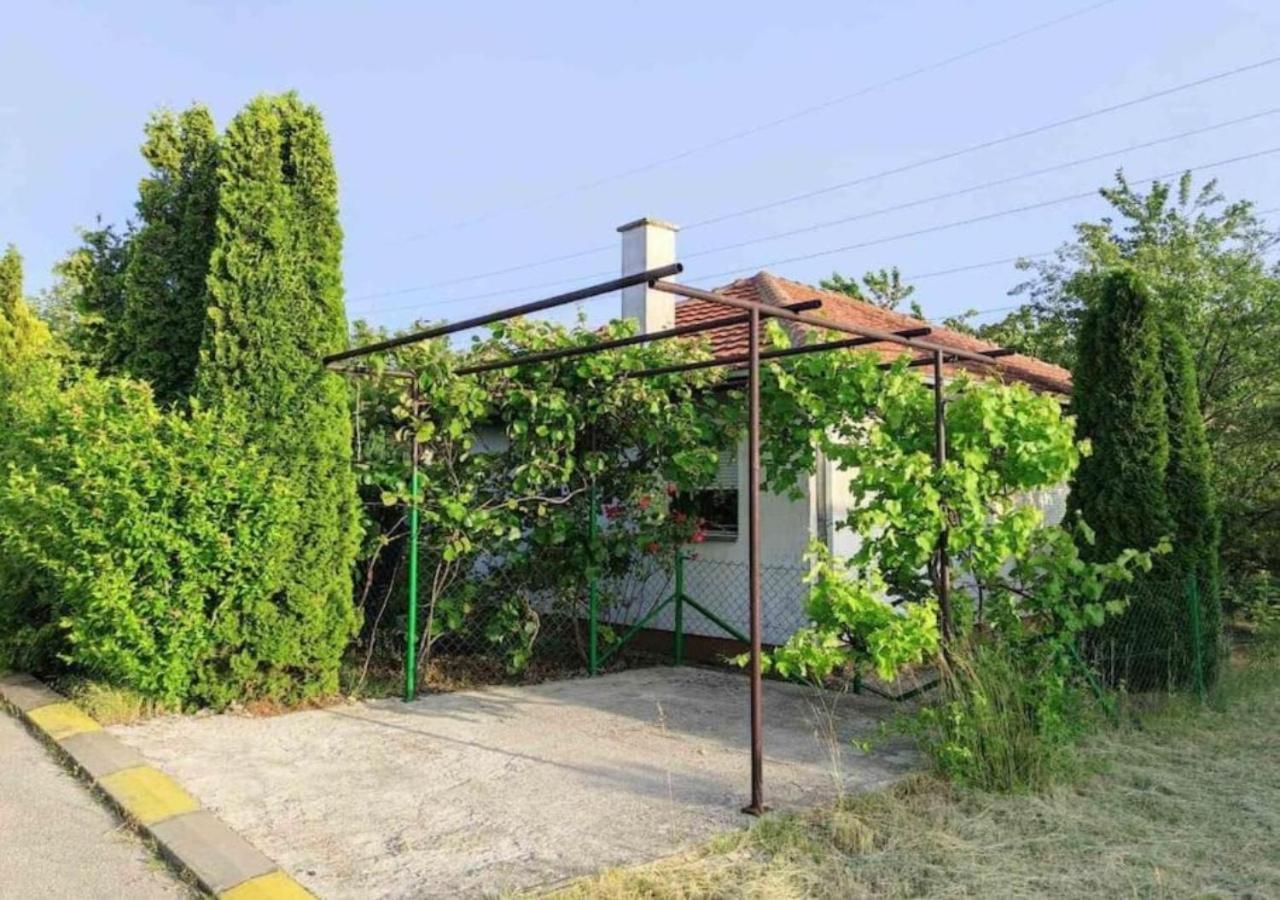 Villa Cozy House Cvetkovic à Ni Extérieur photo